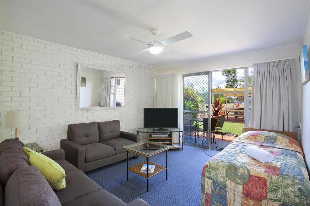 Regency Waterfront Noosa Aparthotel Noosaville Εξωτερικό φωτογραφία